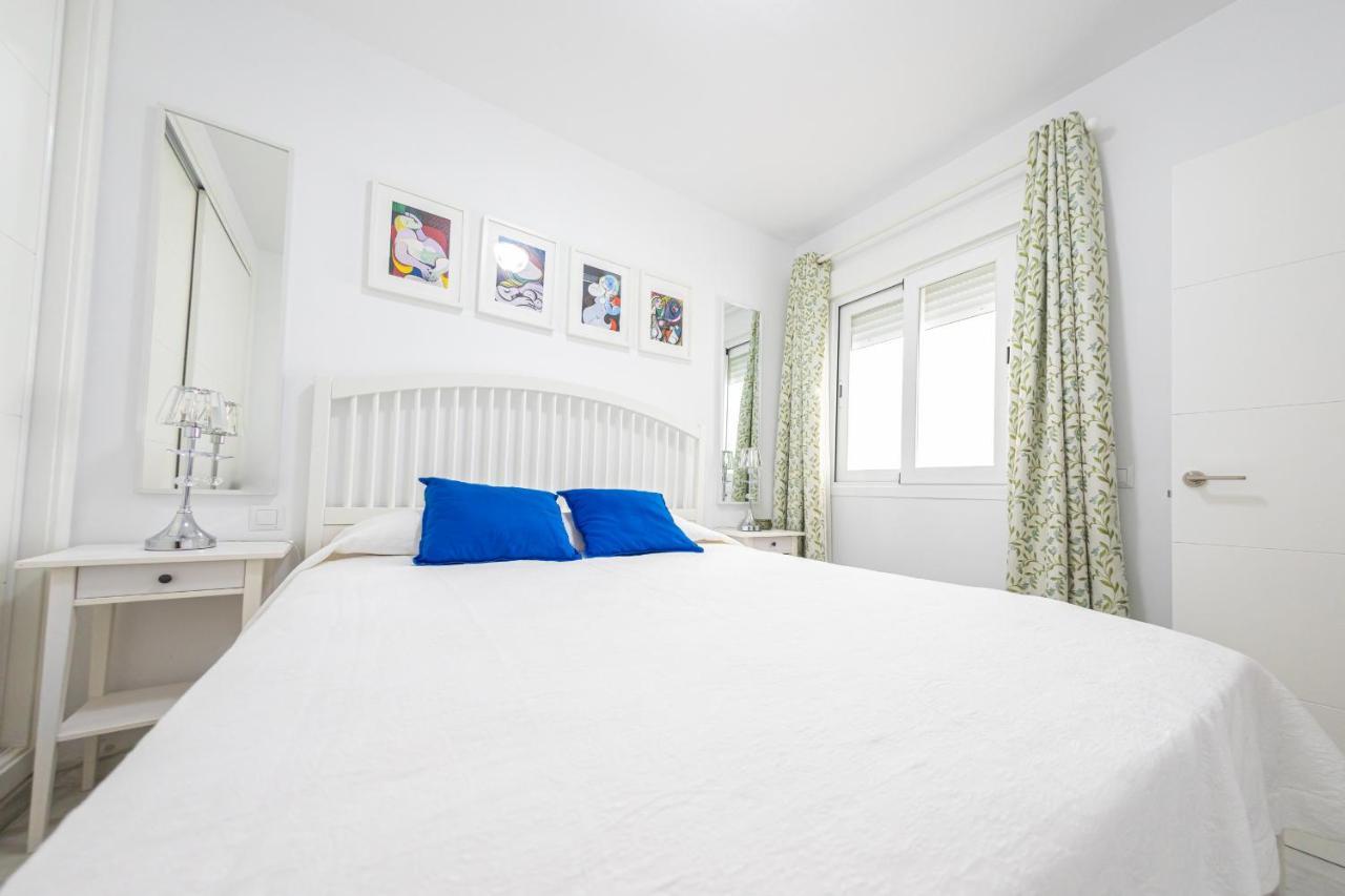 Stylish 3 Bedroom At The Heart Of Nueva Andalucia Close To Centro Plaza Apartment