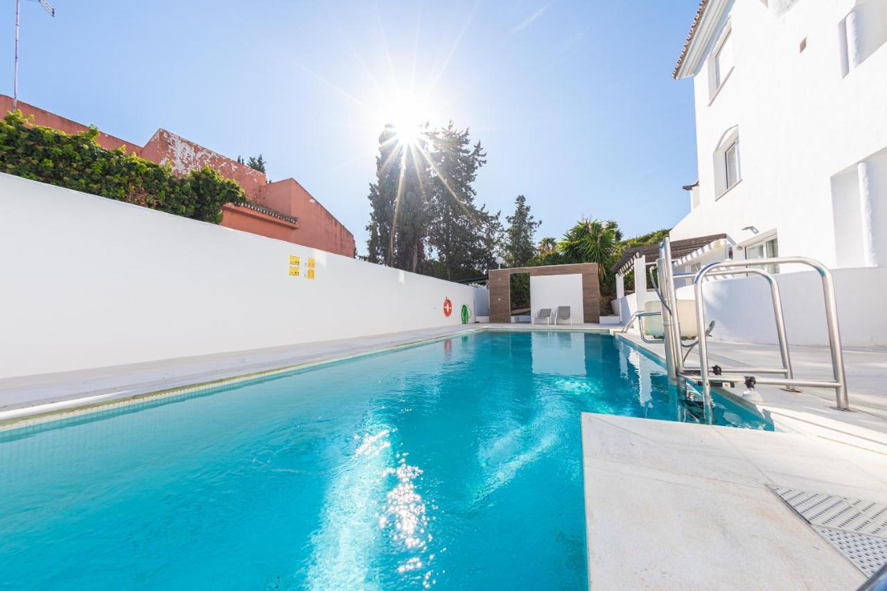 Stylish 3 Bedroom At The Heart Of Nueva Andalucia Close To Centro Plaza Apartment *