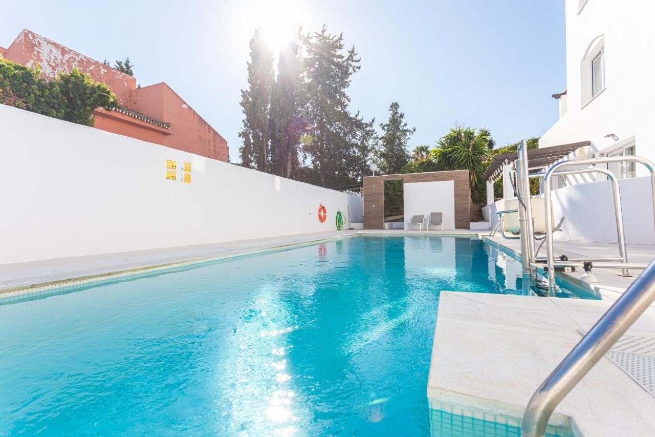 Apartment Stylish 3 Bedroom At The Heart Of Nueva Andalucia Close To Centro Plaza